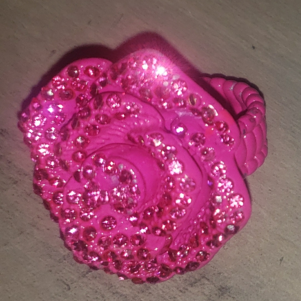 Fuschia pink stretch ring